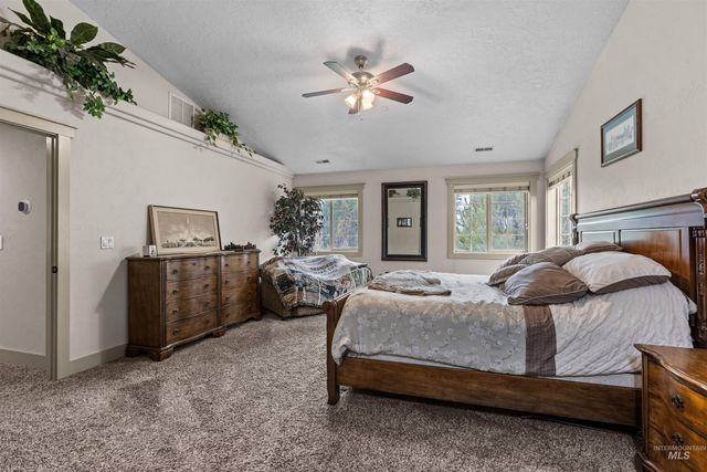 5209 Green Valley Place, Nampa, ID 83686