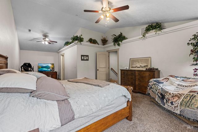 5209 Green Valley Place, Nampa, ID 83686