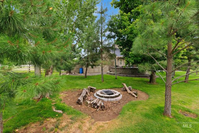 5209 Green Valley Place, Nampa, ID 83686