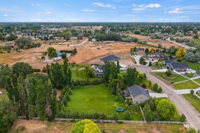 5209 Green Valley Place, Nampa, ID 83686