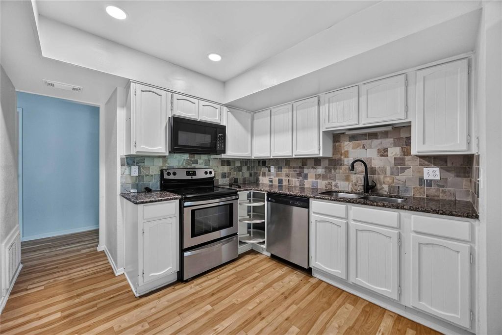 2107 N Red Cedar Circle, Spring, TX 77380
