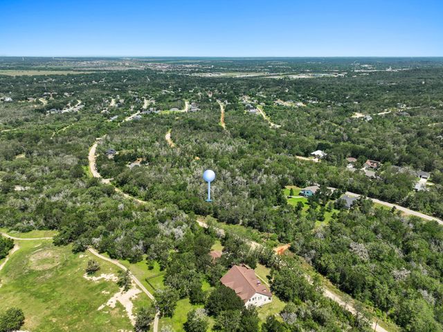242 Bali Hai LN, Bastrop, TX 78602