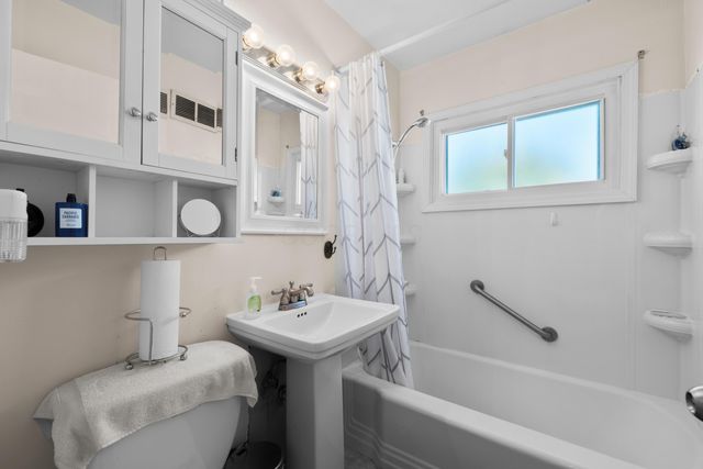 4146 Sexton Drive, Columbus, OH 43228