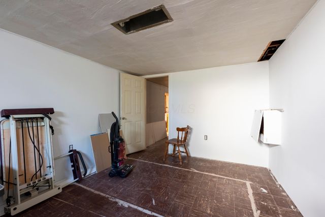 4146 Sexton Drive, Columbus, OH 43228