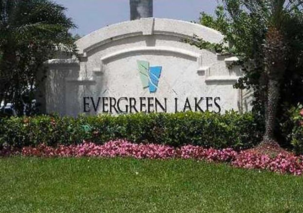 5045 Wiles Road 308, Coconut Creek, FL 33073