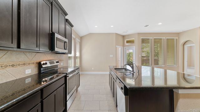 420 TROTTI CV, Cibolo, TX 78108