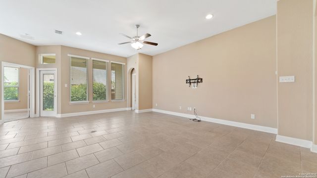 420 TROTTI CV, Cibolo, TX 78108