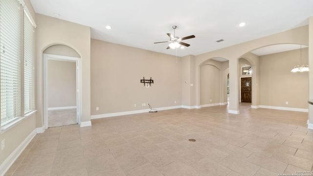 420 TROTTI CV, Cibolo, TX 78108
