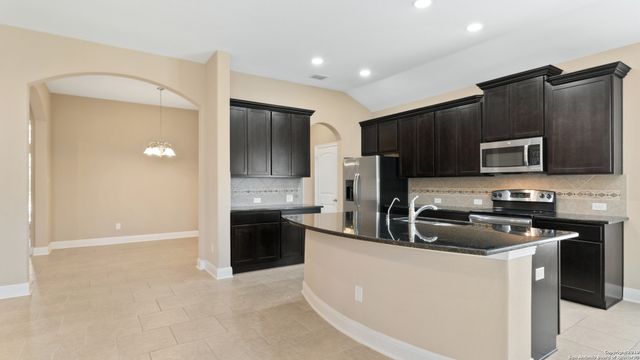 420 TROTTI CV, Cibolo, TX 78108