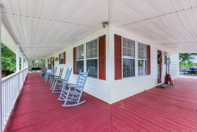 219 Thomas Farms Ln, Morrison, TN 37357
