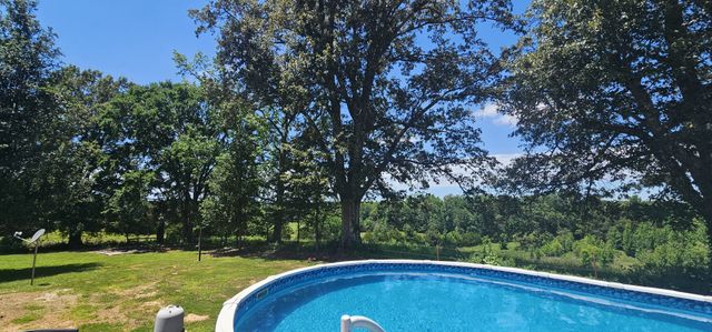 219 Thomas Farms Ln, Morrison, TN 37357