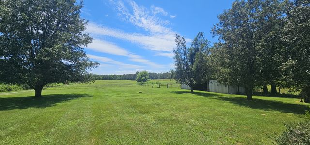 219 Thomas Farms Ln, Morrison, TN 37357
