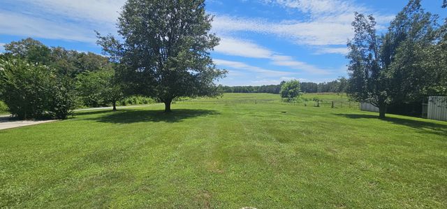 219 Thomas Farms Ln, Morrison, TN 37357