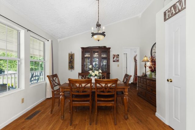 219 Thomas Farms Ln, Morrison, TN 37357