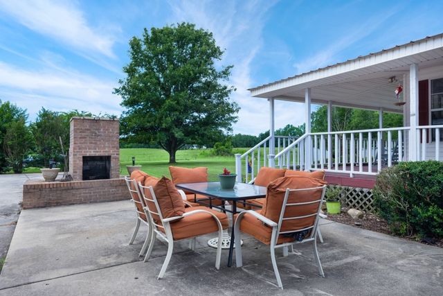 219 Thomas Farms Ln, Morrison, TN 37357