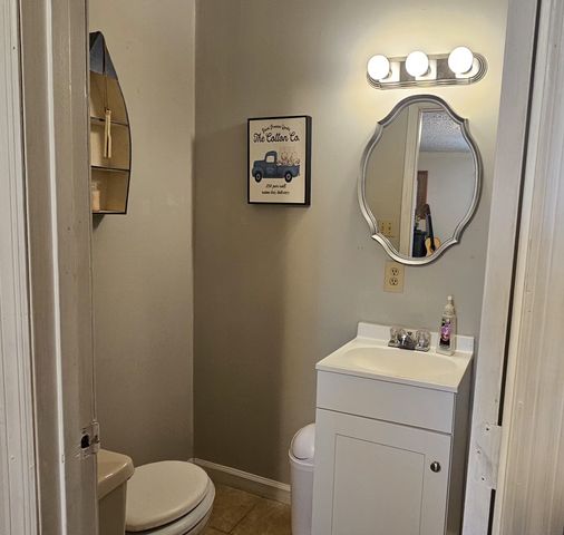 219 Thomas Farms Ln, Morrison, TN 37357