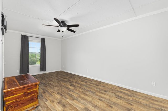 219 Thomas Farms Ln, Morrison, TN 37357
