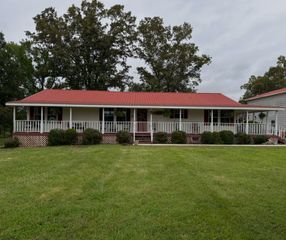 219 Thomas Farms Ln, Morrison, TN 37357
