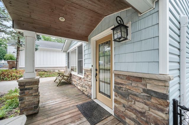 62 Juniper Street, Mahtomedi, MN 55115