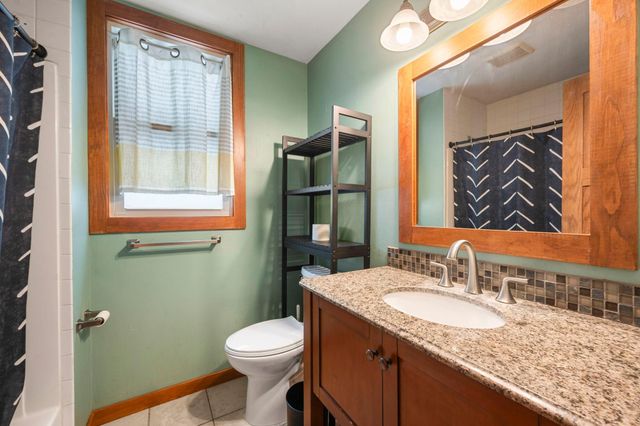 62 Juniper Street, Mahtomedi, MN 55115