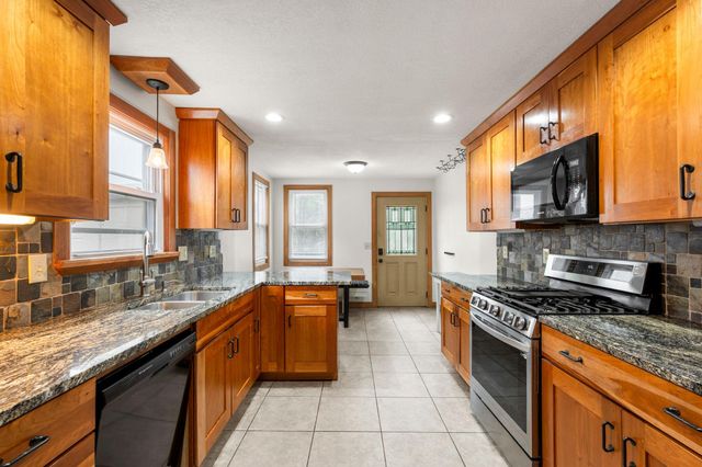62 Juniper Street, Mahtomedi, MN 55115