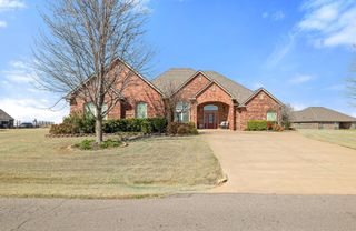 2266 Sanders Lane, Blanchard, OK 73010