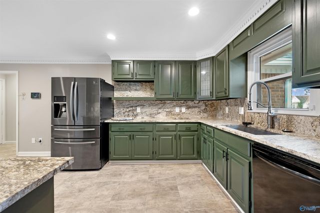 13303 Hyde Park, Huntsville, AL 35803