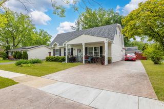 275 Plainview Drive, Bolingbrook, IL 60440