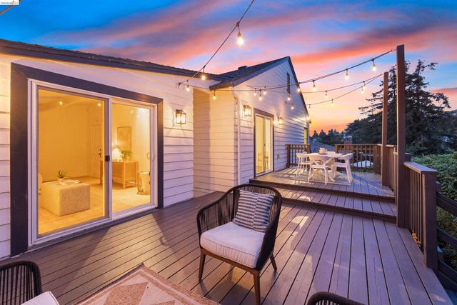 4638 Reinhardt Dr, Oakland, CA 94619