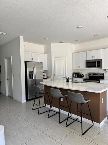 1572 SWAN SWIM DRIVE, Davenport, FL 33837