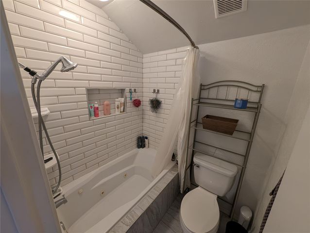 1802 Wagon Gap DR, Round Rock, TX 78681