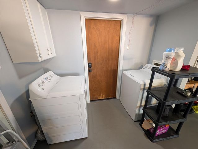 1802 Wagon Gap DR, Round Rock, TX 78681