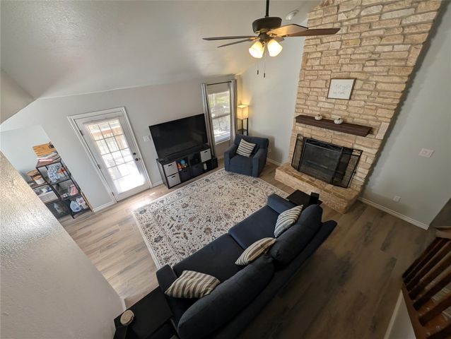 1802 Wagon Gap DR, Round Rock, TX 78681
