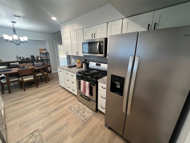 1802 Wagon Gap DR, Round Rock, TX 78681