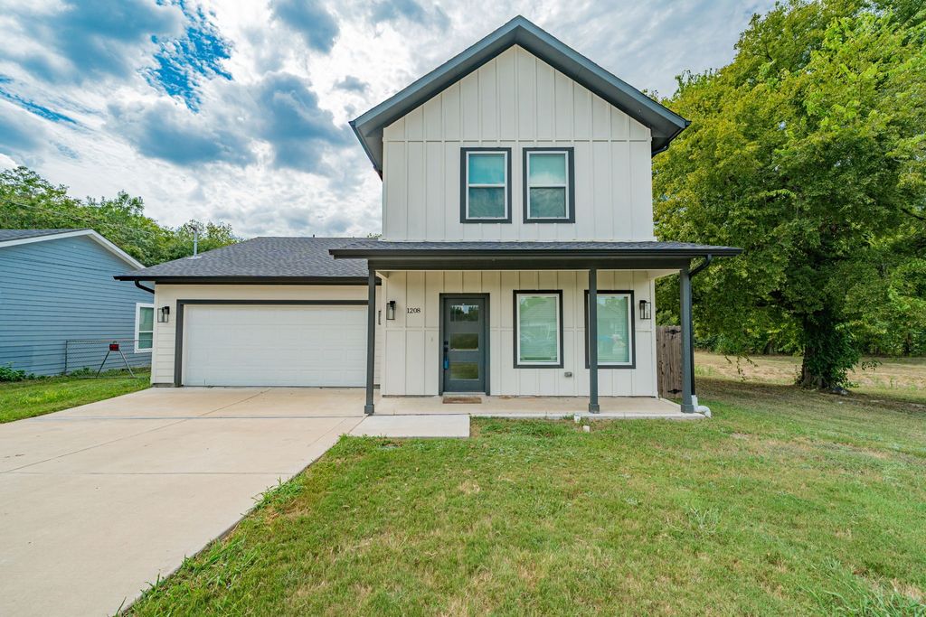 1208 Edgar Street, Greenville, TX 75401