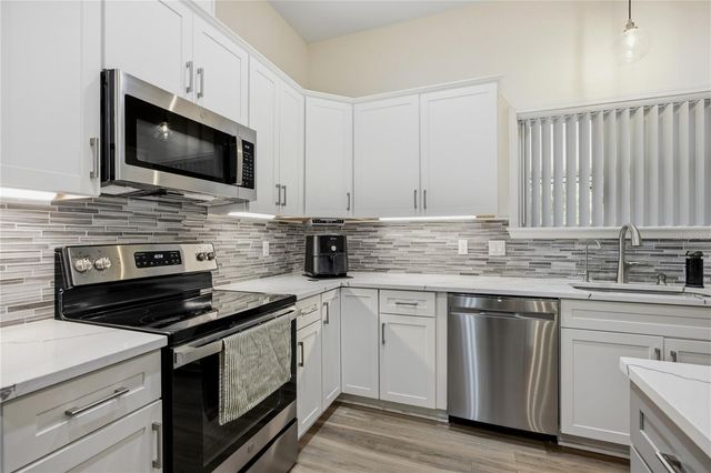 7517 NE 221ST STREET, Melrose, FL 32666