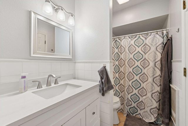 1820 Embudo Drive NE, Albuquerque, NM 87112