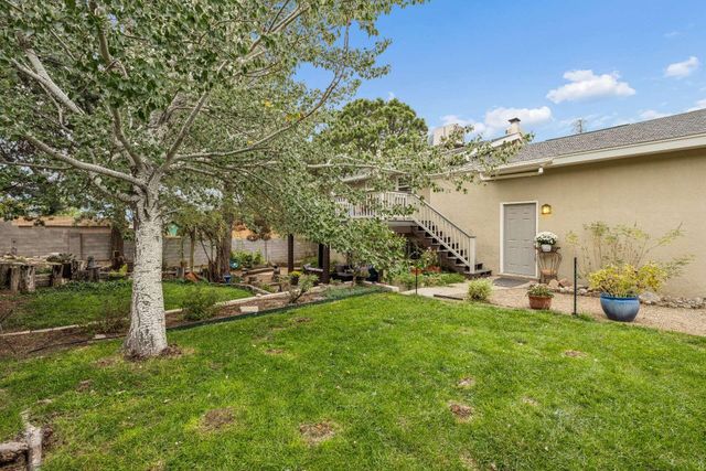 1820 Embudo Drive NE, Albuquerque, NM 87112