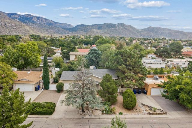 1820 Embudo Drive NE, Albuquerque, NM 87112
