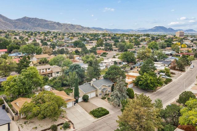 1820 Embudo Drive NE, Albuquerque, NM 87112