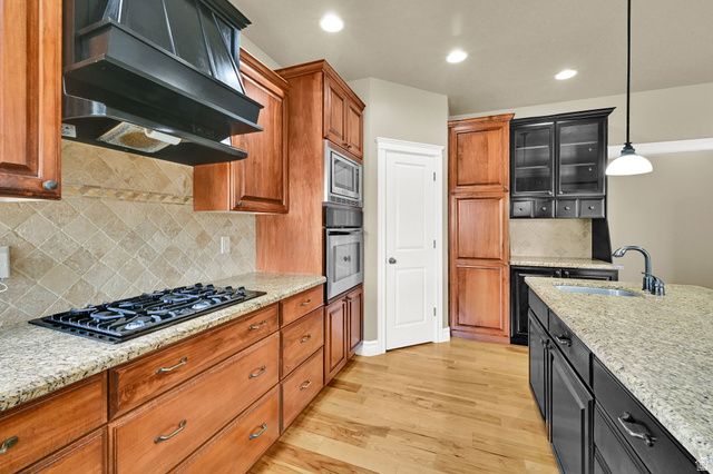 2942 W 2175 S, West Haven, UT 84401