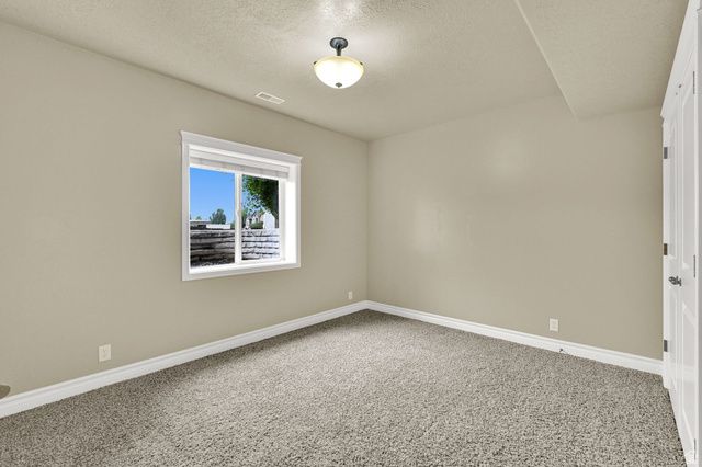 2942 W 2175 S, West Haven, UT 84401