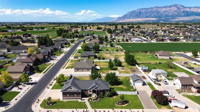 2942 W 2175 S, West Haven, UT 84401