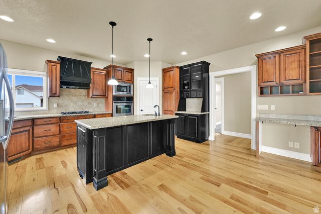 2942 W 2175 S, West Haven, UT 84401