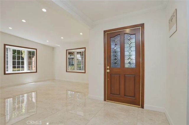16682 Oakhurst, Yorba Linda, CA 92886