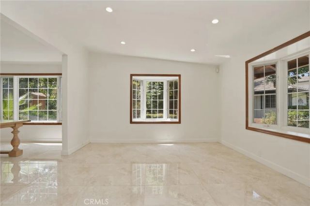 16682 Oakhurst, Yorba Linda, CA 92886