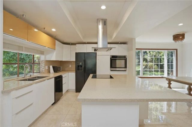 16682 Oakhurst, Yorba Linda, CA 92886