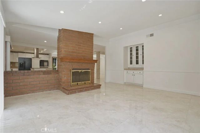 16682 Oakhurst, Yorba Linda, CA 92886