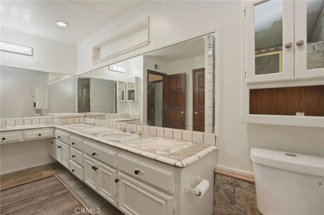 16682 Oakhurst, Yorba Linda, CA 92886