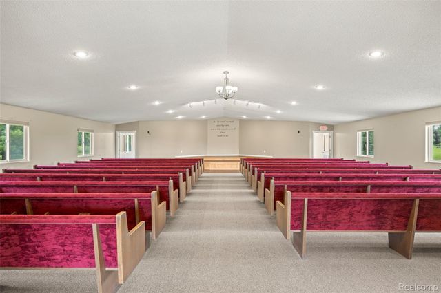 52909 10 Mile Road, South Lyon, MI 48178